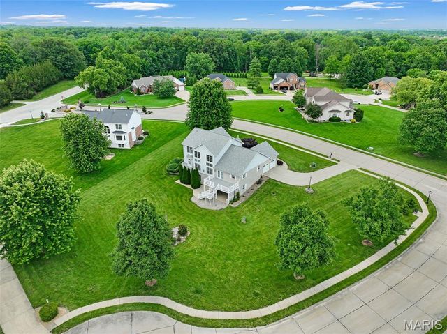 104 Oakland Drive, Troy, IL 62294