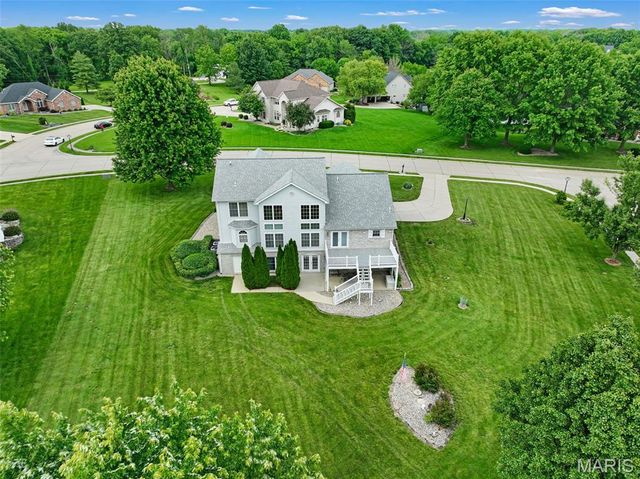 104 Oakland Drive, Troy, IL 62294