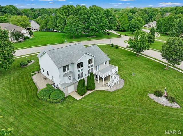 104 Oakland Drive, Troy, IL 62294