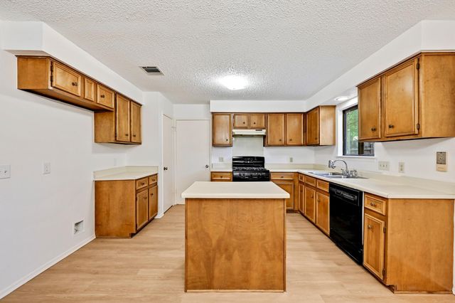 2411 Roehampton DR, Austin, TX 78745