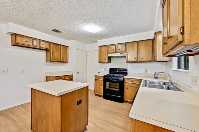 2411 Roehampton DR, Austin, TX 78745