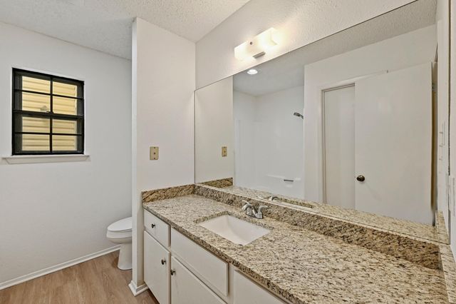 2411 Roehampton DR, Austin, TX 78745