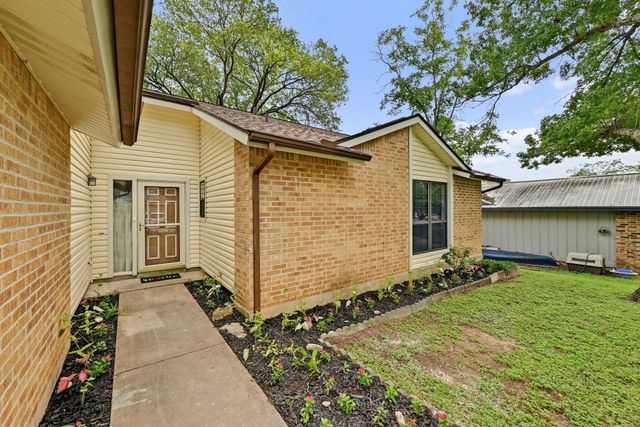 2411 Roehampton DR, Austin, TX 78745