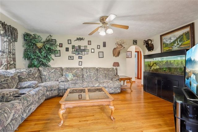 5777 Nave Street SW, Canton, OH 44706