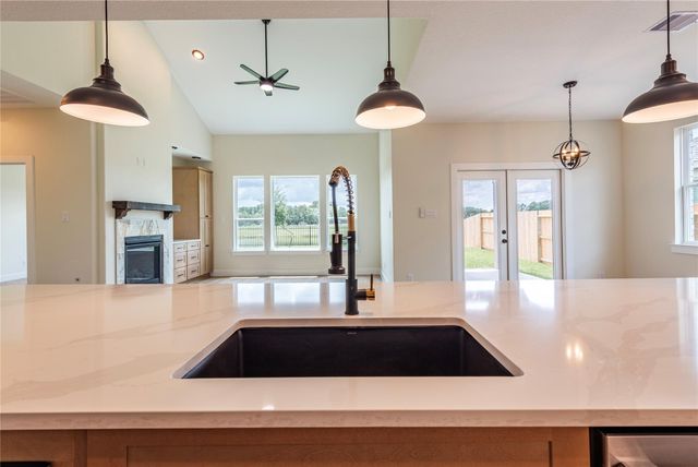 15307 Laurel Oak Lane, Santa Fe, TX 77517