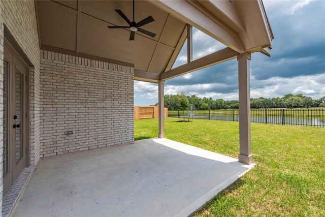 15307 Laurel Oak Lane, Santa Fe, TX 77517