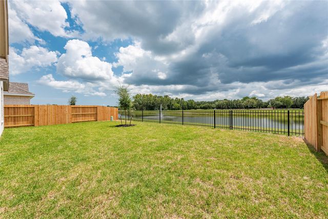 15307 Laurel Oak Lane, Santa Fe, TX 77517