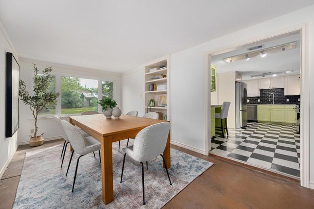 1716 W Saint Johns Ave, Austin, TX 78757