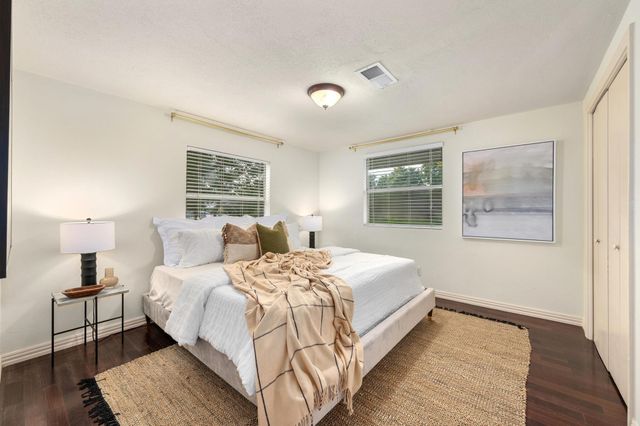 1716 W Saint Johns Ave, Austin, TX 78757