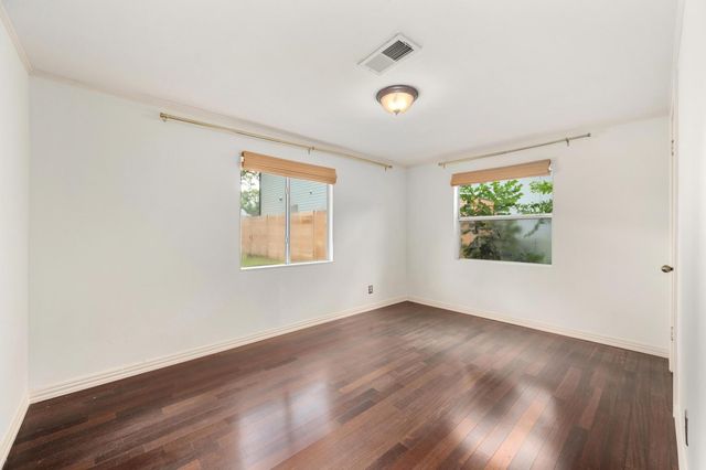 1716 W Saint Johns Ave, Austin, TX 78757