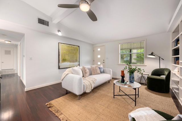 1716 W Saint Johns Ave, Austin, TX 78757