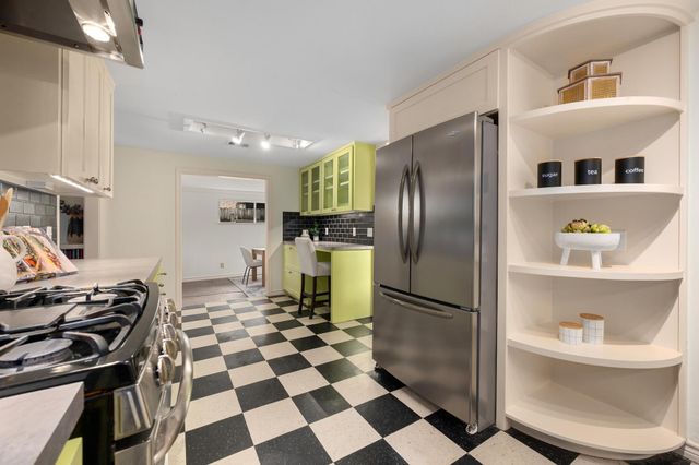 1716 W Saint Johns Ave, Austin, TX 78757