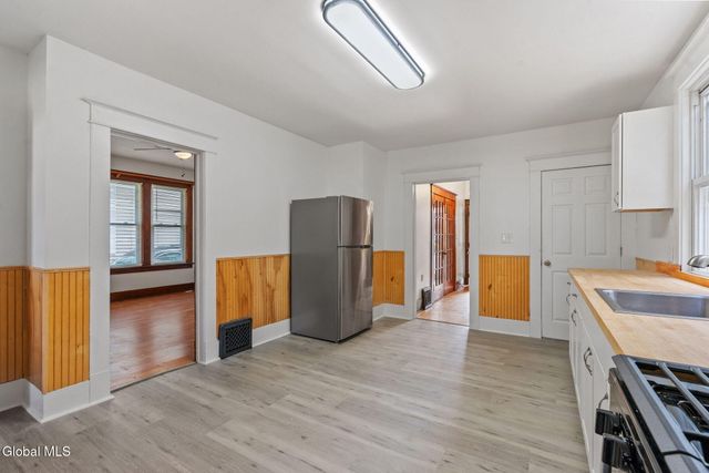 41 109th Street, Troy, NY 12182