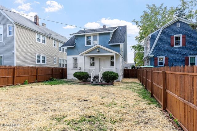 41 109th Street, Troy, NY 12182