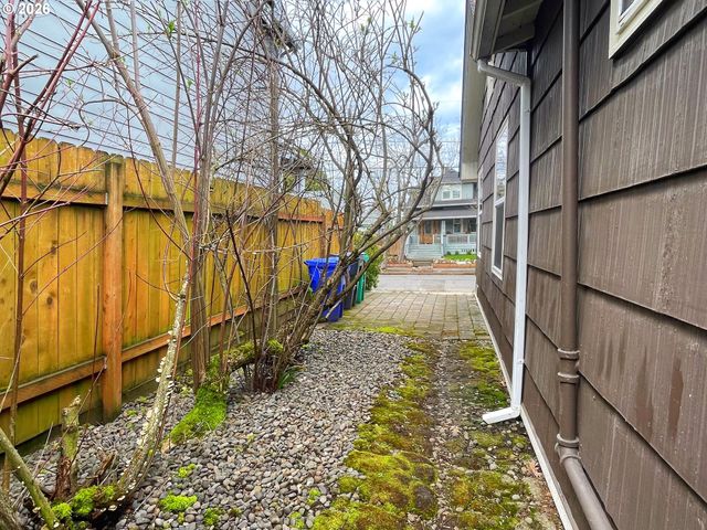 2712 N FARRAGUT St, Portland, OR 97217