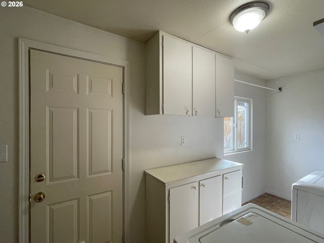 2712 N FARRAGUT St, Portland, OR 97217