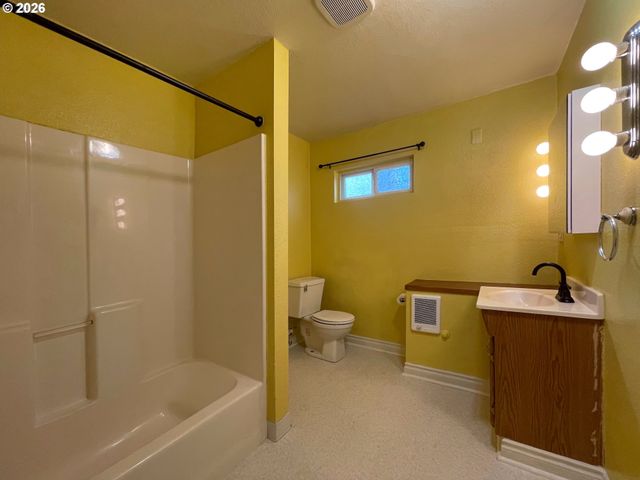 2712 N FARRAGUT St, Portland, OR 97217