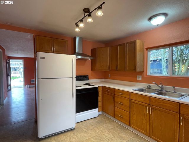 2712 N FARRAGUT St, Portland, OR 97217