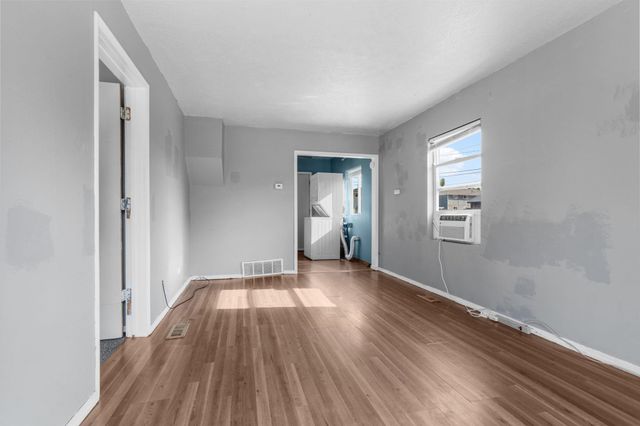 1708 E Tilsley Pl, Spokane, WA 99207