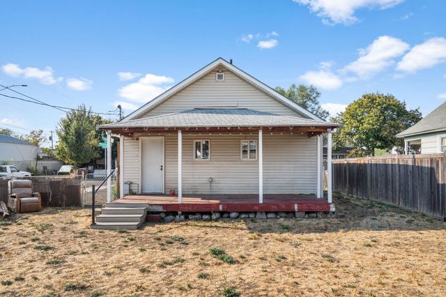 1708 E Tilsley Pl, Spokane, WA 99207