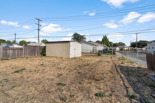 1708 E Tilsley Pl, Spokane, WA 99207