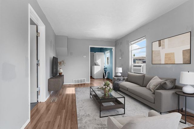 1708 E Tilsley Pl, Spokane, WA 99207