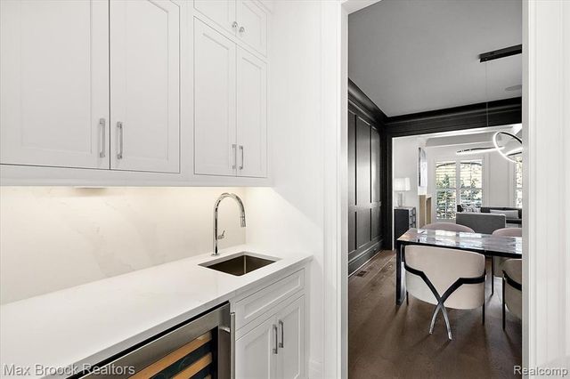 625 W Brown Street, Birmingham, MI 48009