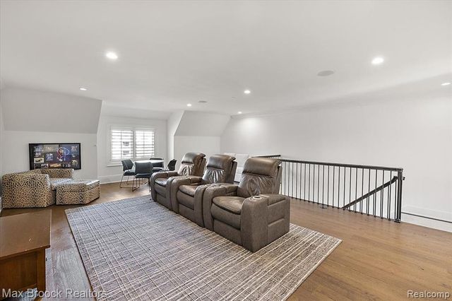 625 W Brown Street, Birmingham, MI 48009