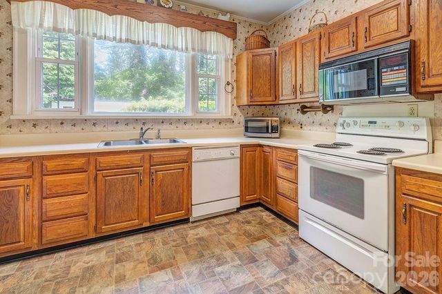 88 Bear Creek Road, Asheville, NC 28806
