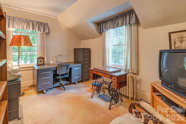 88 Bear Creek Road, Asheville, NC 28806