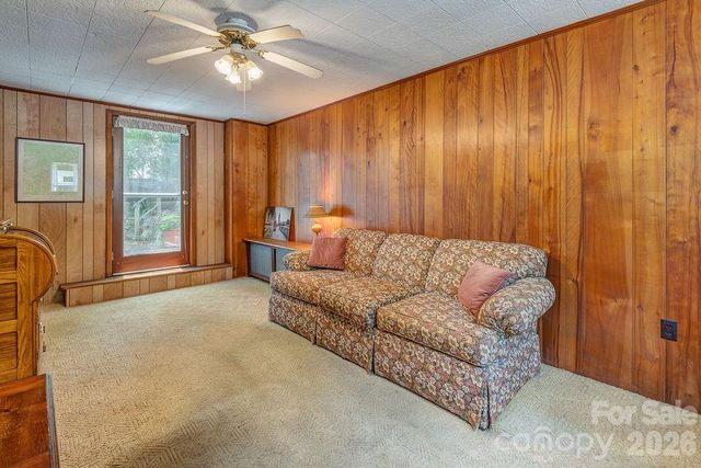 88 Bear Creek Road, Asheville, NC 28806