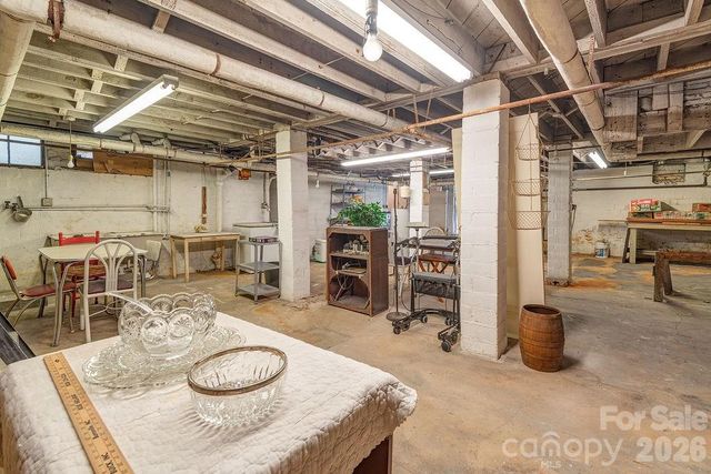 88 Bear Creek Road, Asheville, NC 28806