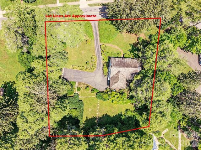 88 Bear Creek Road, Asheville, NC 28806