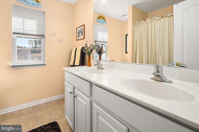 343 DUELING WAY, Berlin, MD 21811