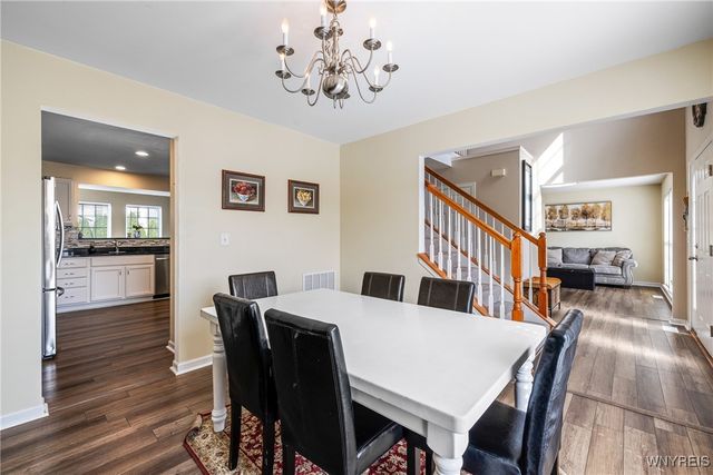 2466 King Fisher Lane, Wheatfield, NY 14304