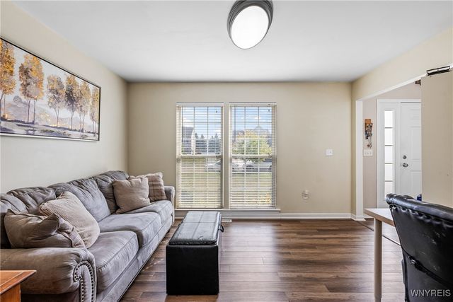 2466 King Fisher Lane, Wheatfield, NY 14304