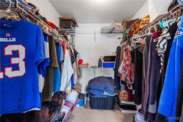 2466 King Fisher Lane, Wheatfield, NY 14304