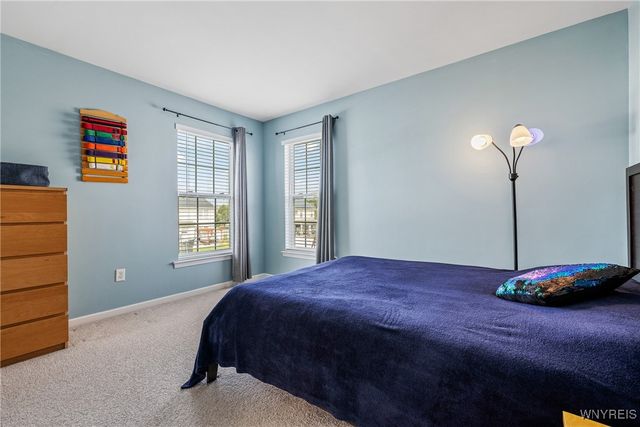 2466 King Fisher Lane, Wheatfield, NY 14304