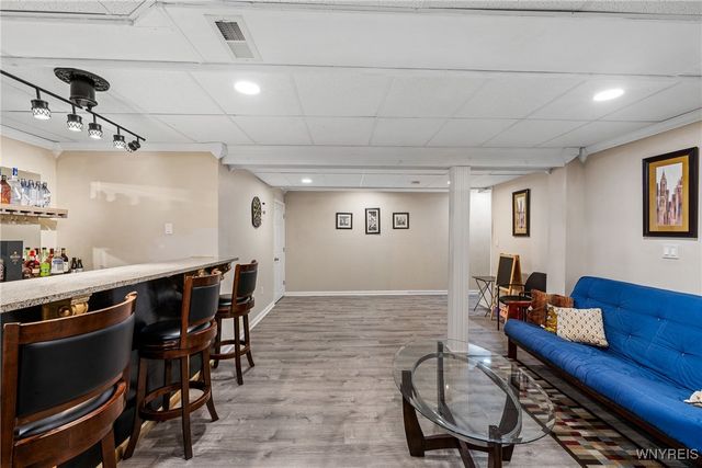 2466 King Fisher Lane, Wheatfield, NY 14304