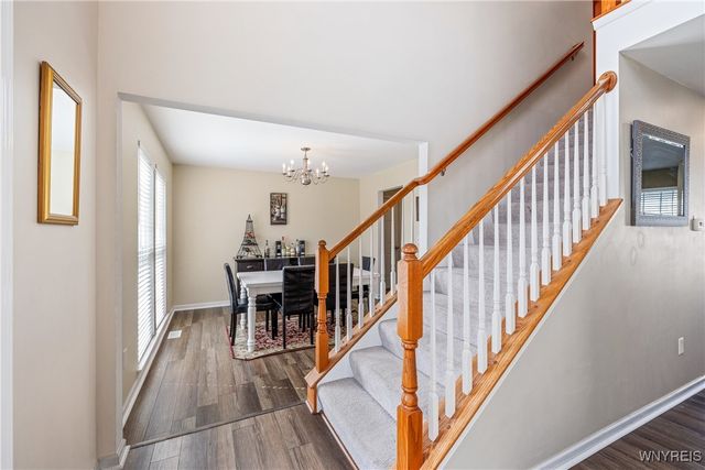 2466 King Fisher Lane, Wheatfield, NY 14304