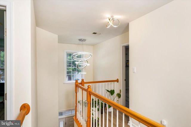 247 GARDEN PL, Robbinsville, NJ 08691
