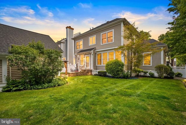 247 GARDEN PL, Robbinsville, NJ 08691