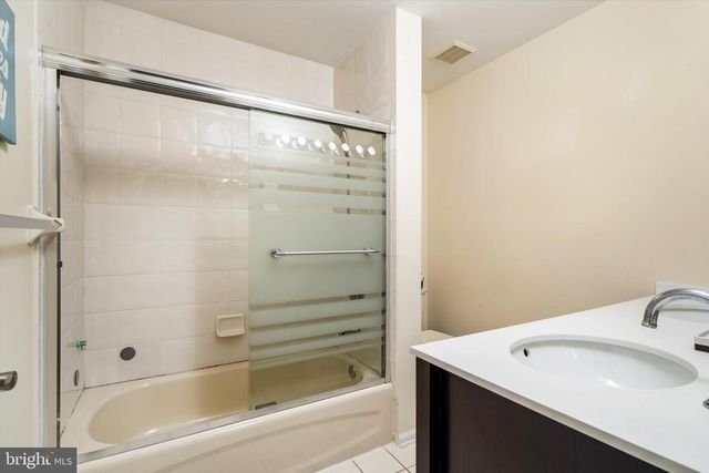 247 GARDEN PL, Robbinsville, NJ 08691