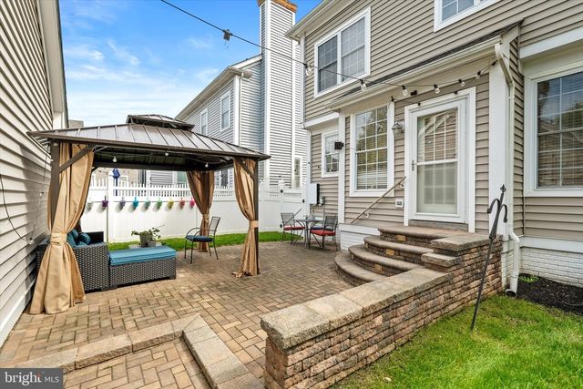 247 GARDEN PL, Robbinsville, NJ 08691