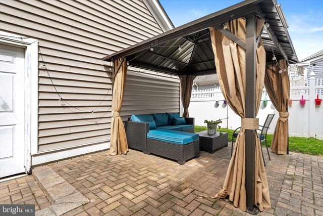 247 GARDEN PL, Robbinsville, NJ 08691