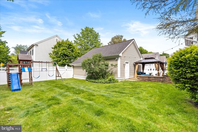 247 GARDEN PL, Robbinsville, NJ 08691
