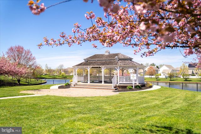 247 GARDEN PL, Robbinsville, NJ 08691