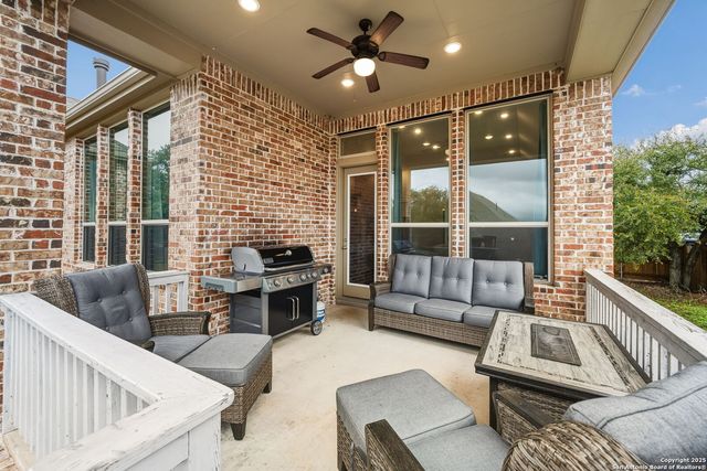 120 Quiet Oak, San Marcos, TX 78666