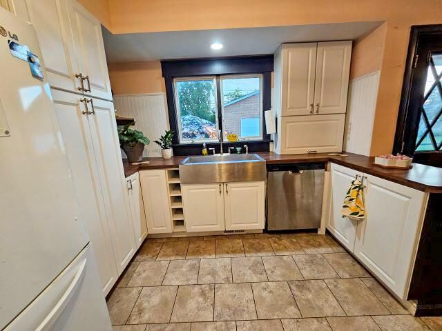 2615 Kingston Avenue, Grove City, OH 43123