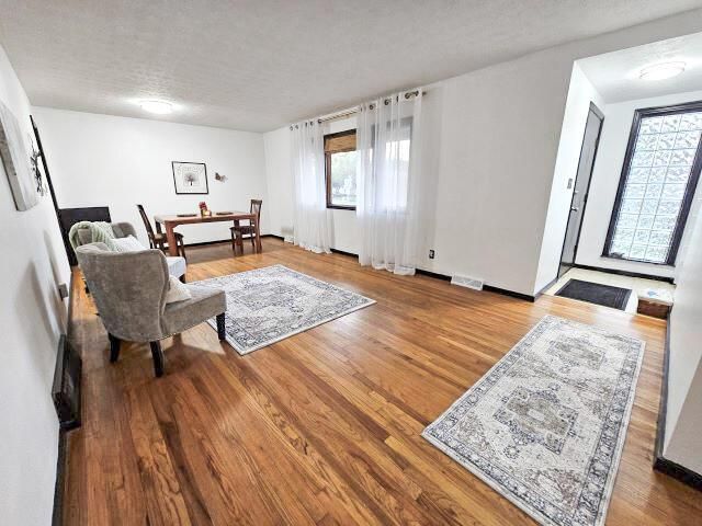 2615 Kingston Avenue, Grove City, OH 43123